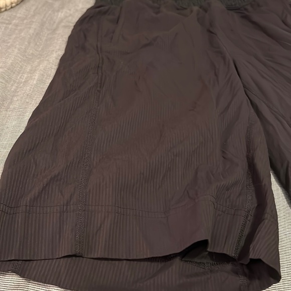 LULULEMON: studio shorts - Picture 2 of 12